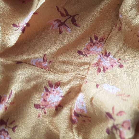 Lucky Brand Floral Peplum Faux Wrap Top Size L - Picture 16 of 16